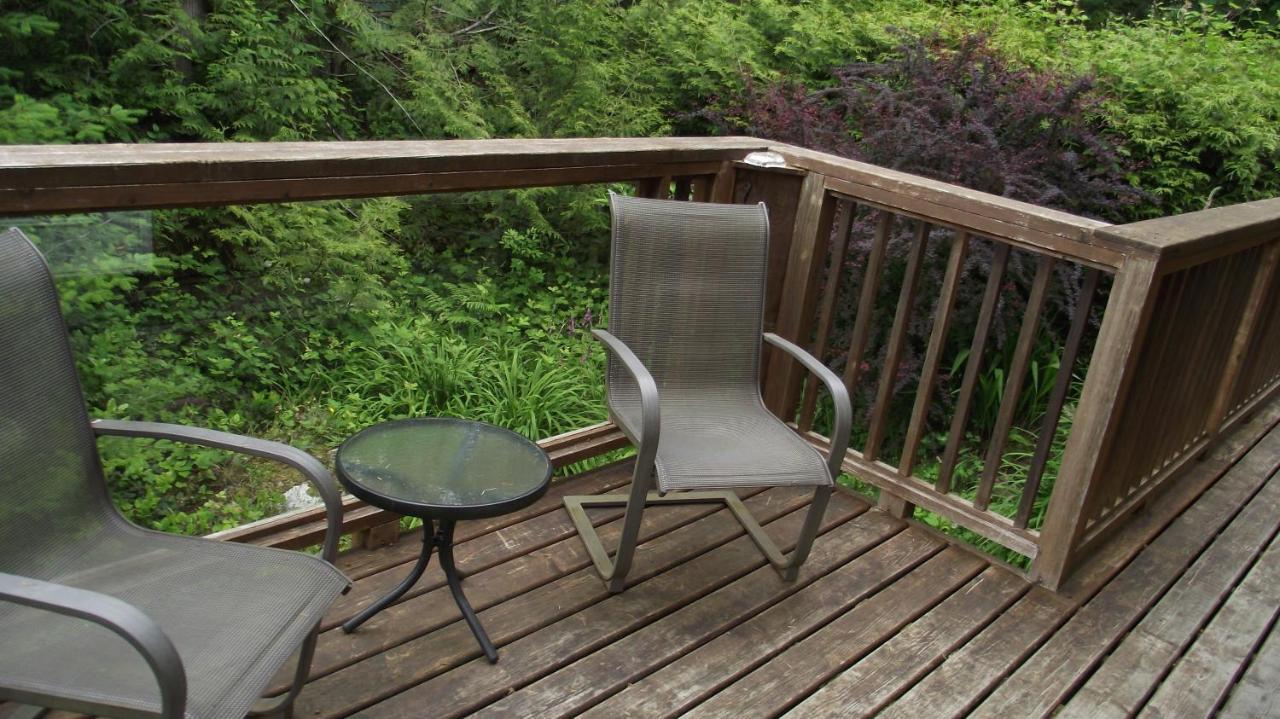 Secret Cove Cottage Suites Halfmoon Bay Buitenkant foto