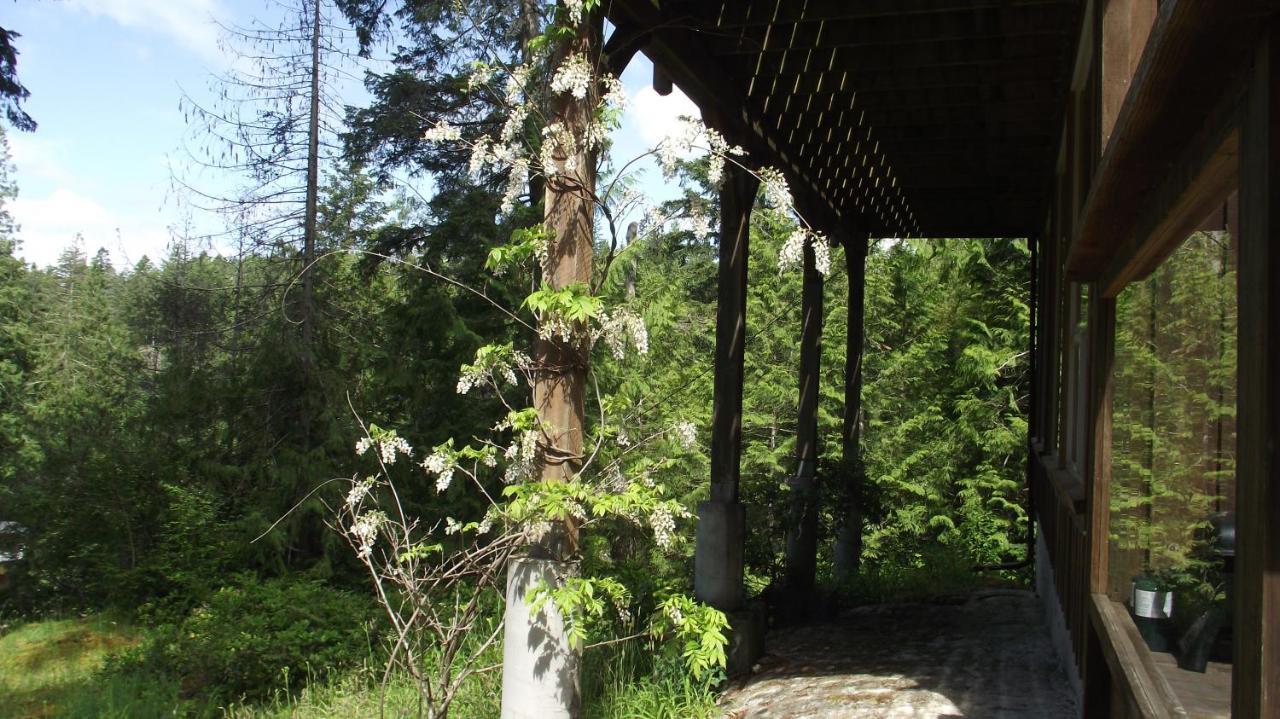 Secret Cove Cottage Suites Halfmoon Bay Buitenkant foto