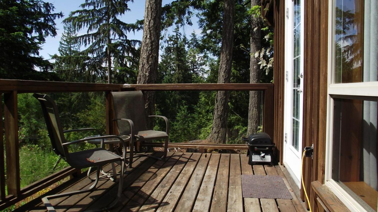 Secret Cove Cottage Suites Halfmoon Bay Buitenkant foto