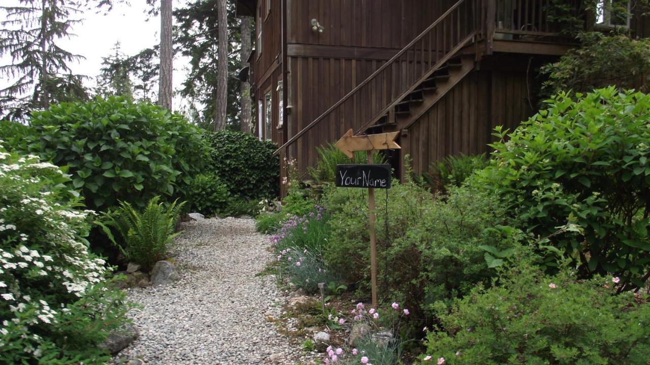 Secret Cove Cottage Suites Halfmoon Bay Buitenkant foto